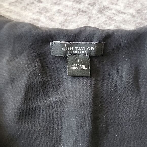 🍍 Ann Taylor- Tank - Picture 2 of 5